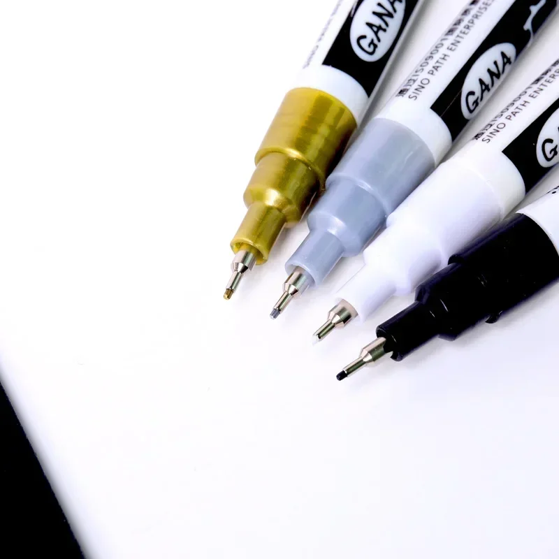 4Pcs/set Oil Based White Black - огляд і ціна Illustration Marker Set